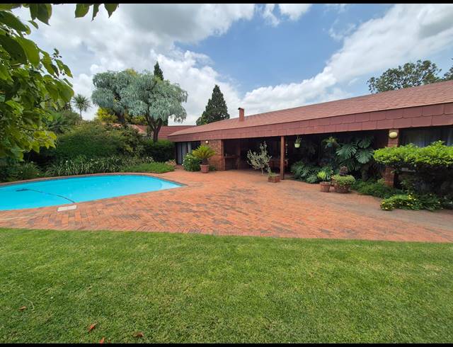 3 BEDROOM HOUSE FOR SALE IN VANDERBIJLPARK SE 3